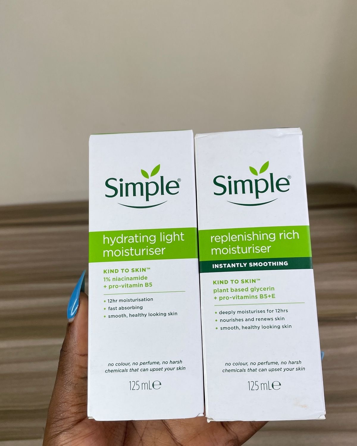Simple Hydrating Light Moisturiser, 125 mL